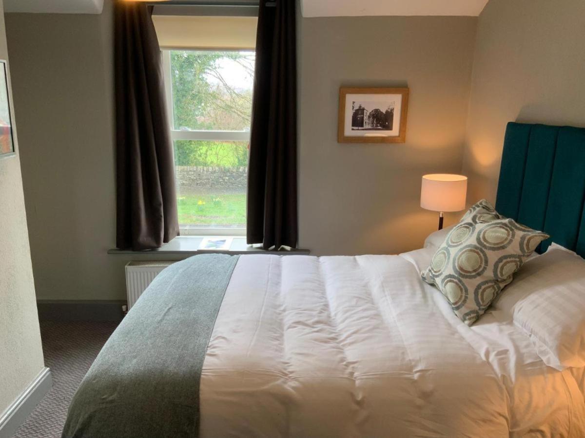 The Sun Inn Troutbeck Bridge Room photo